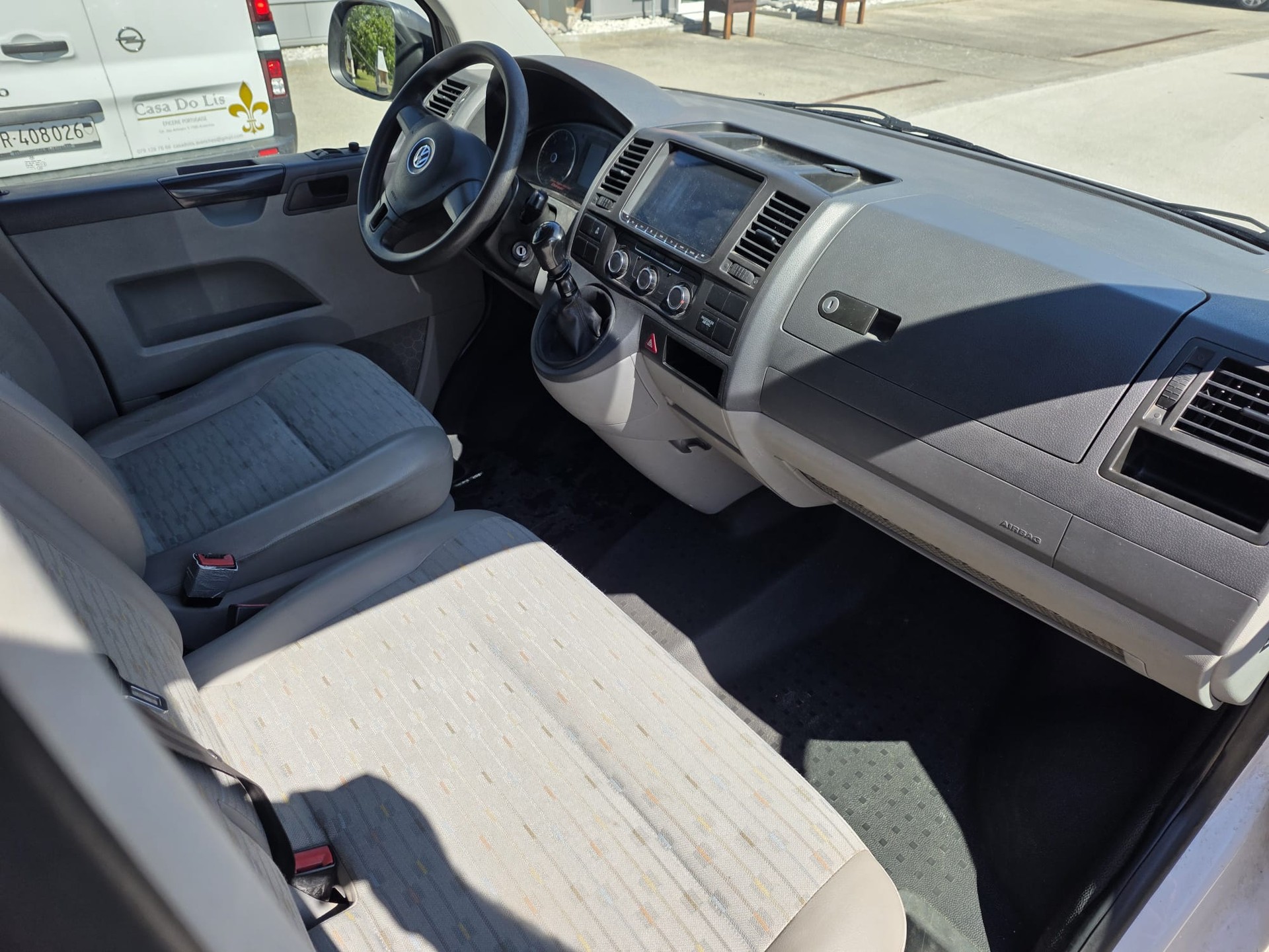 VW T5 2.0 TDI-image-5