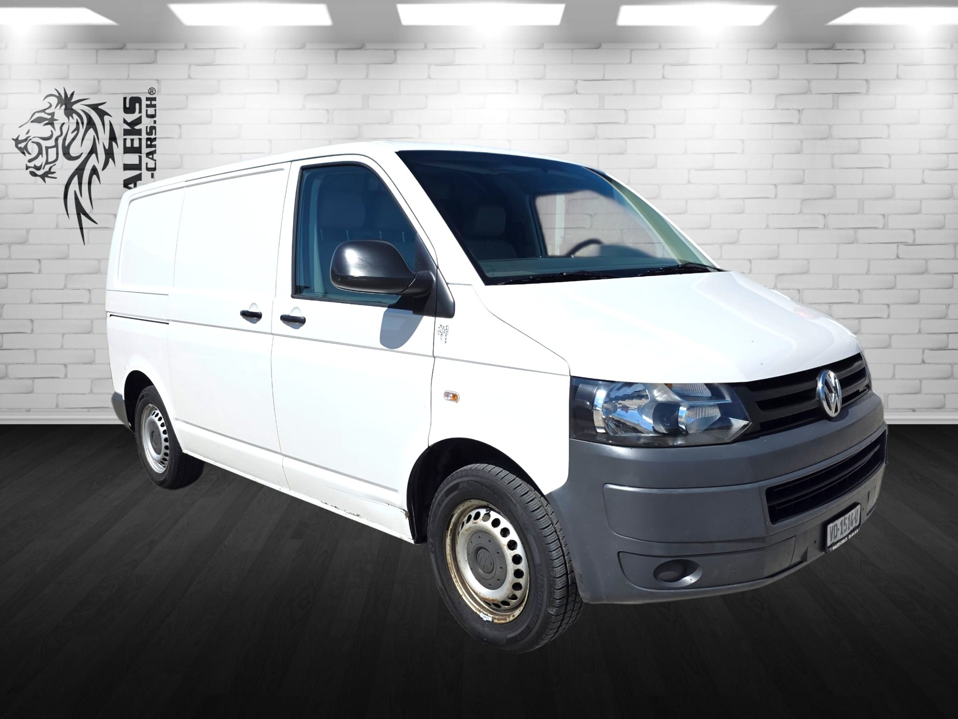 VW T5 2.0 TDI-image-1