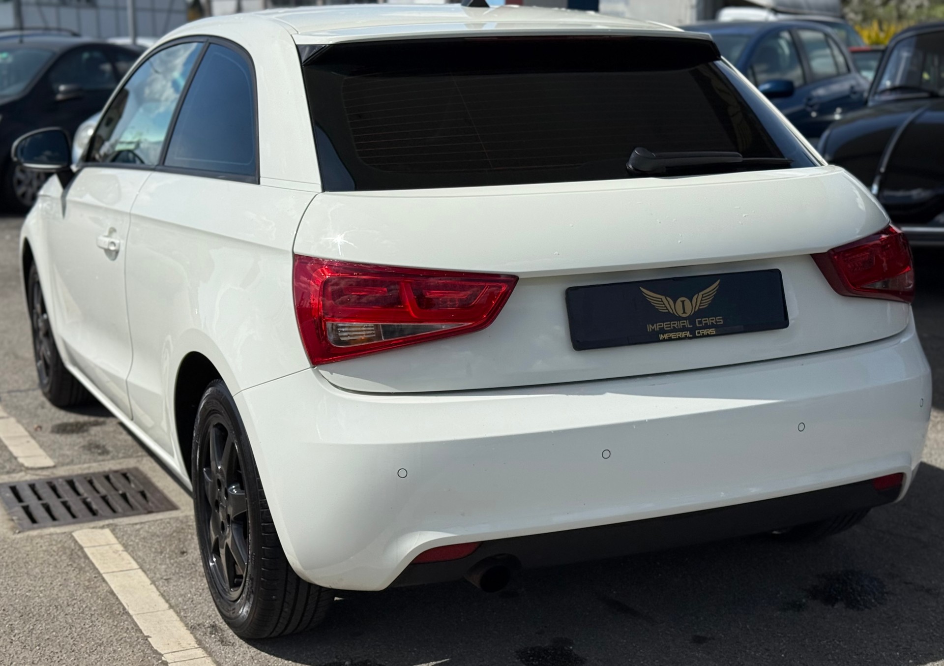AUDI A1 1.2 TFSI Attraction Young-image-2