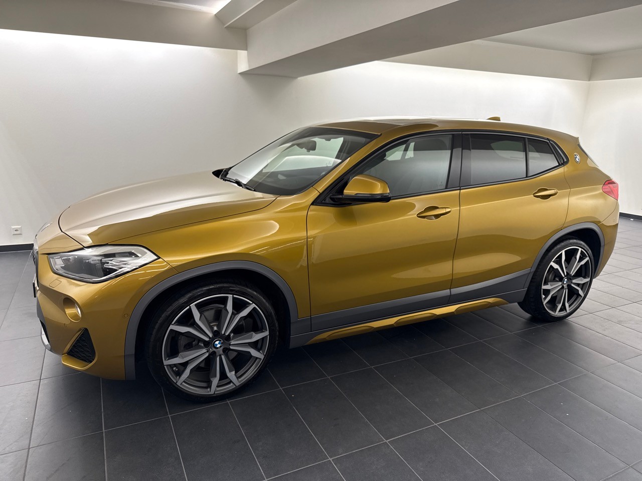 BMW X2 xDrive 20d M Sport X ''1. Hand-Fahrzeug''-image-17