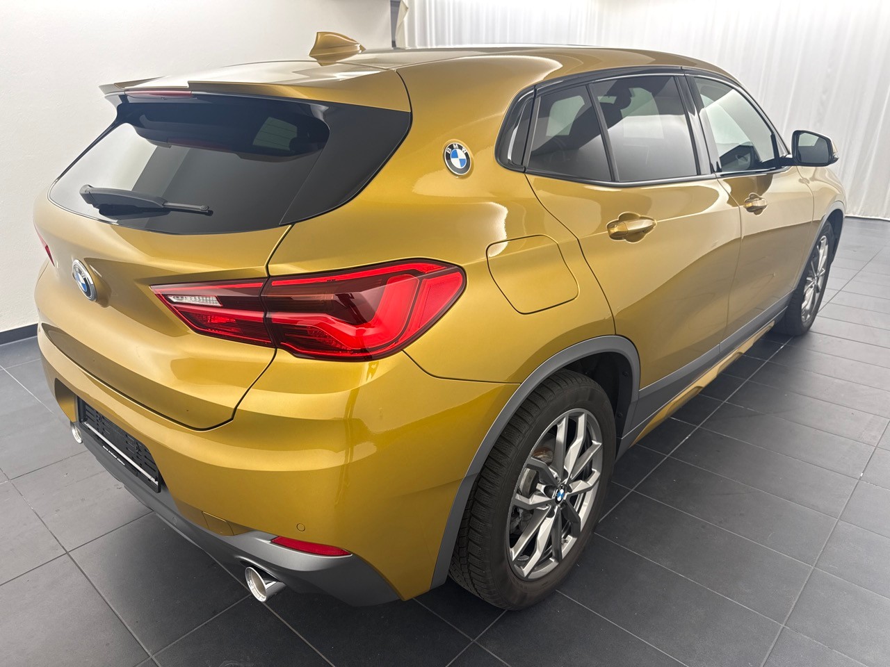 BMW X2 xDrive 20d M Sport X ''1. Hand-Fahrzeug''-image-18