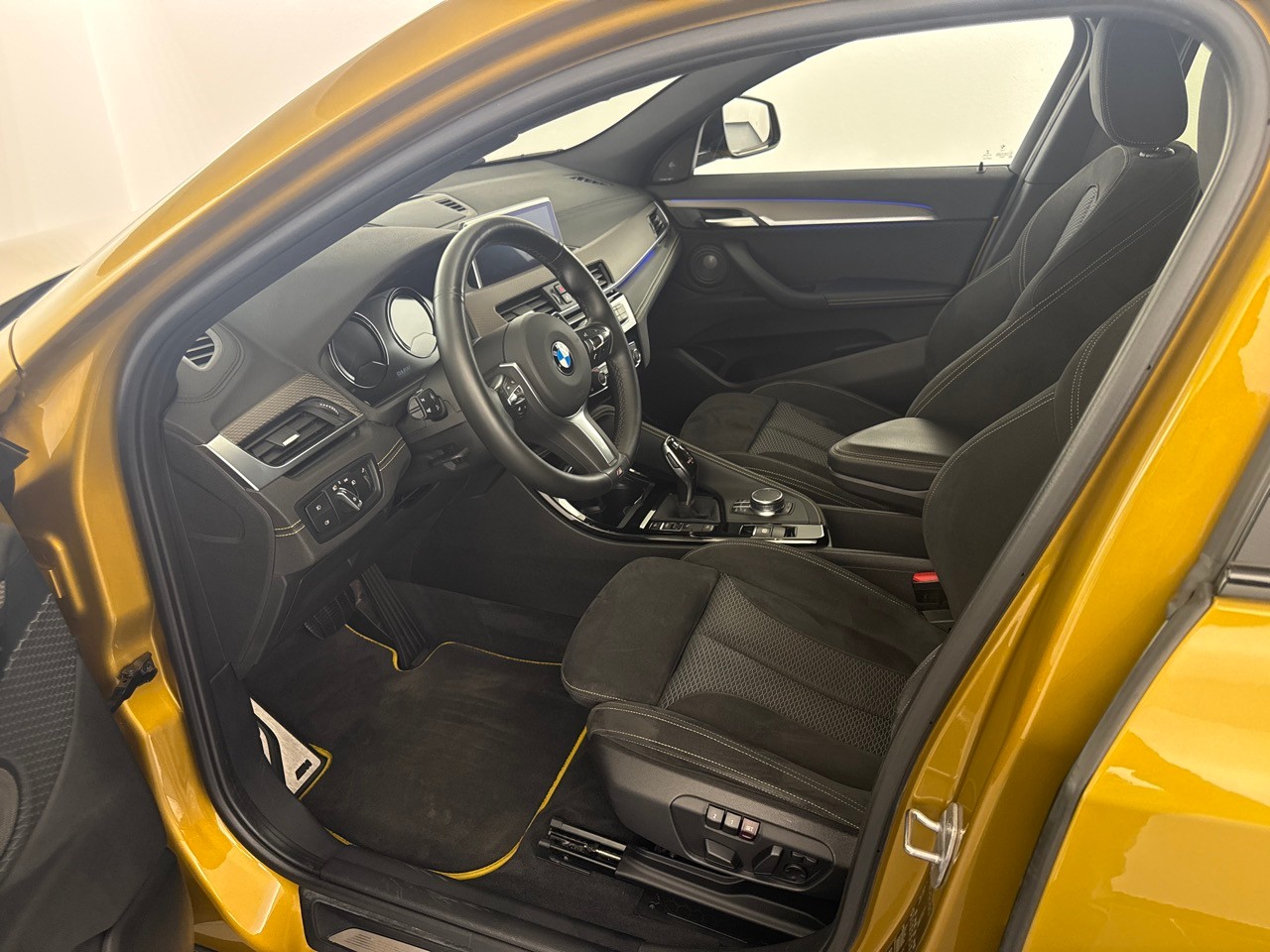 BMW X2 xDrive 20d M Sport X ''1. Hand-Fahrzeug''-image-4