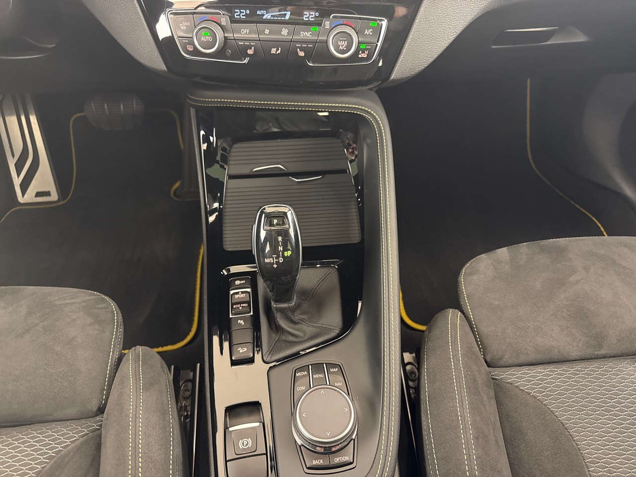 BMW X2 xDrive 20d M Sport X ''1. Hand-Fahrzeug''-image-13