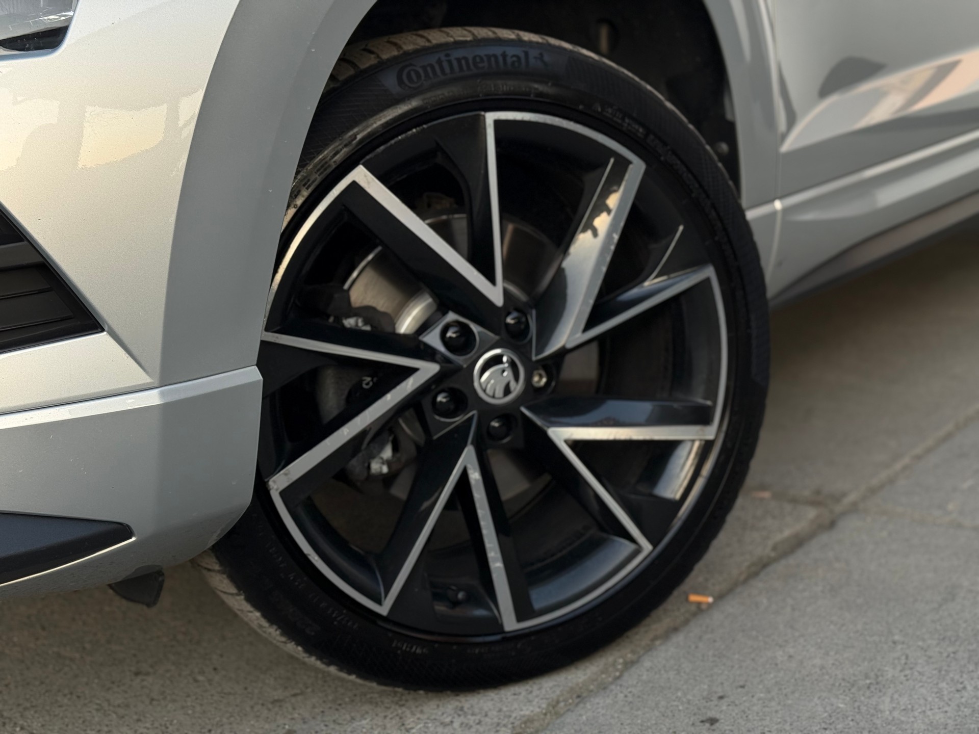 SKODA Karoq 2.0 TSI SportLine 4x4 DSG-image-9
