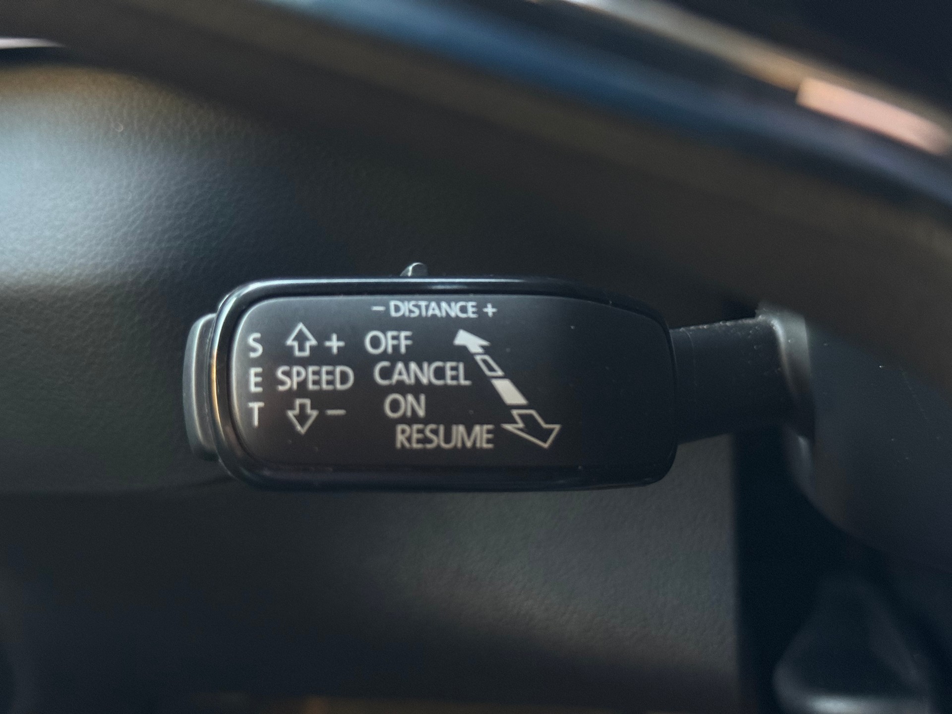 SKODA Karoq 2.0 TSI SportLine 4x4 DSG-image-24