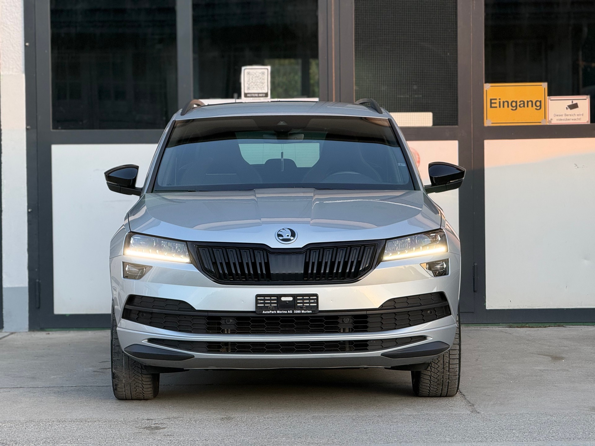 SKODA Karoq 2.0 TSI SportLine 4x4 DSG-image-2