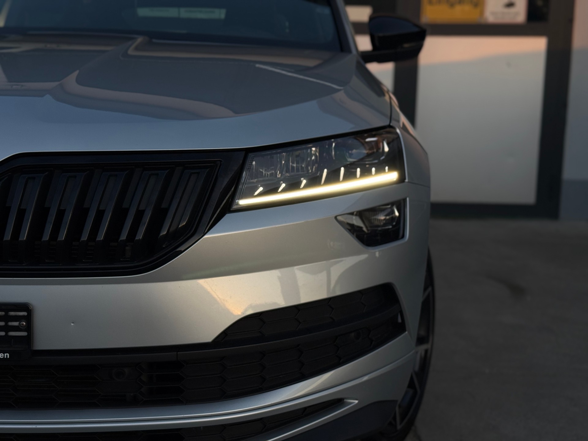 SKODA Karoq 2.0 TSI SportLine 4x4 DSG-image-7