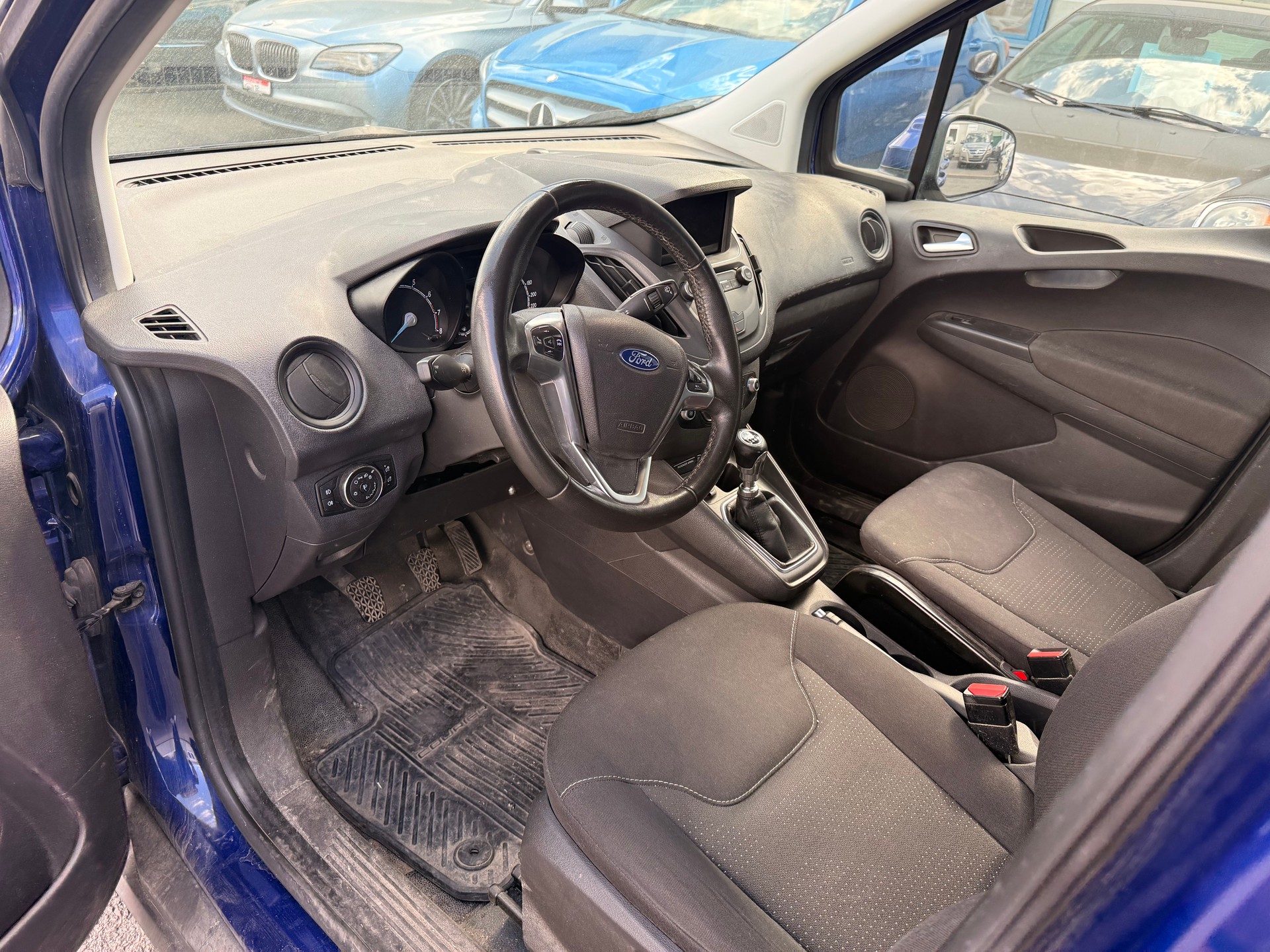 FORD Transit Courier Van 1.0 EcoBoost Ambiente-image-7