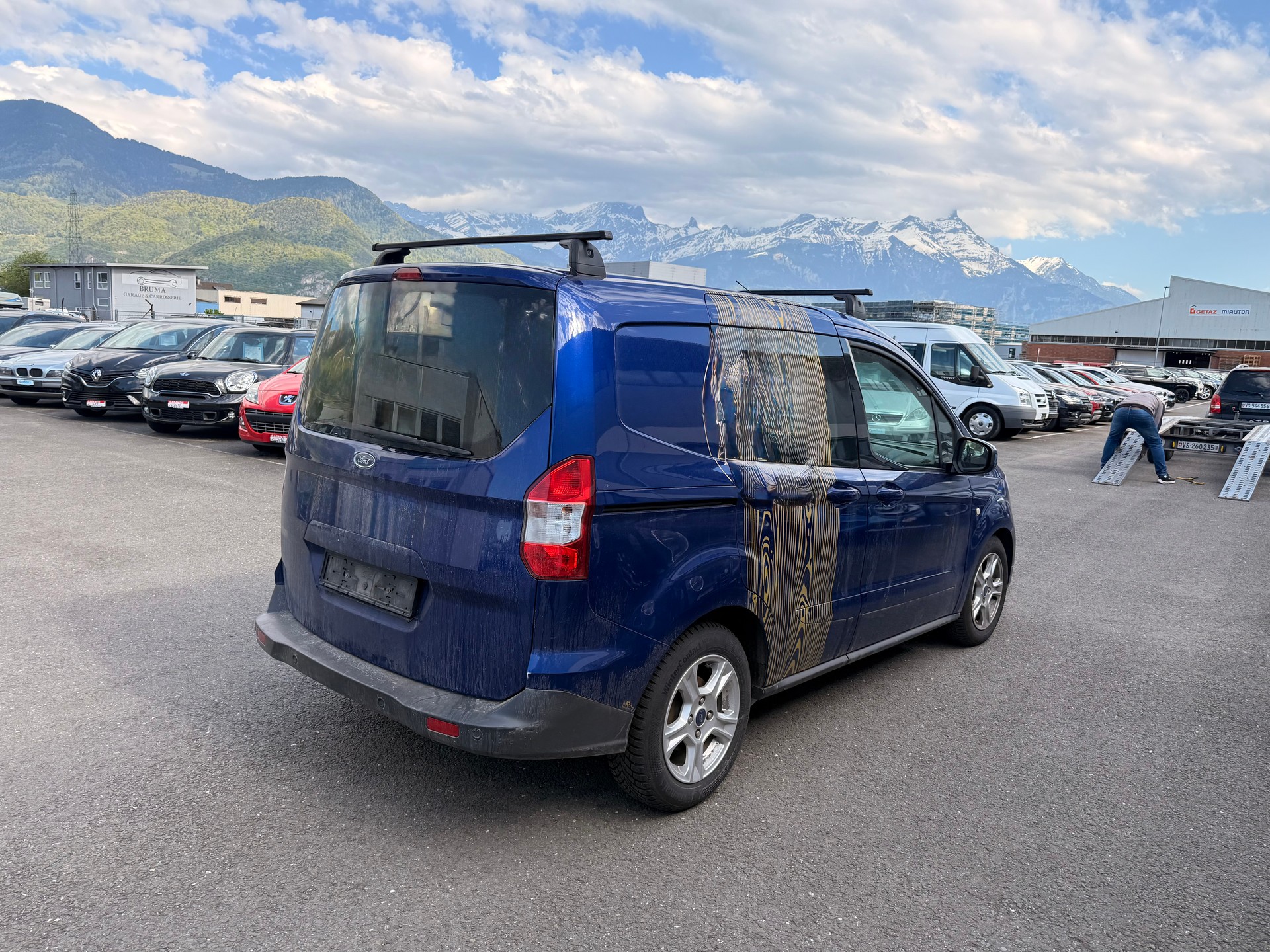FORD Transit Courier Van 1.0 EcoBoost Ambiente-image-3
