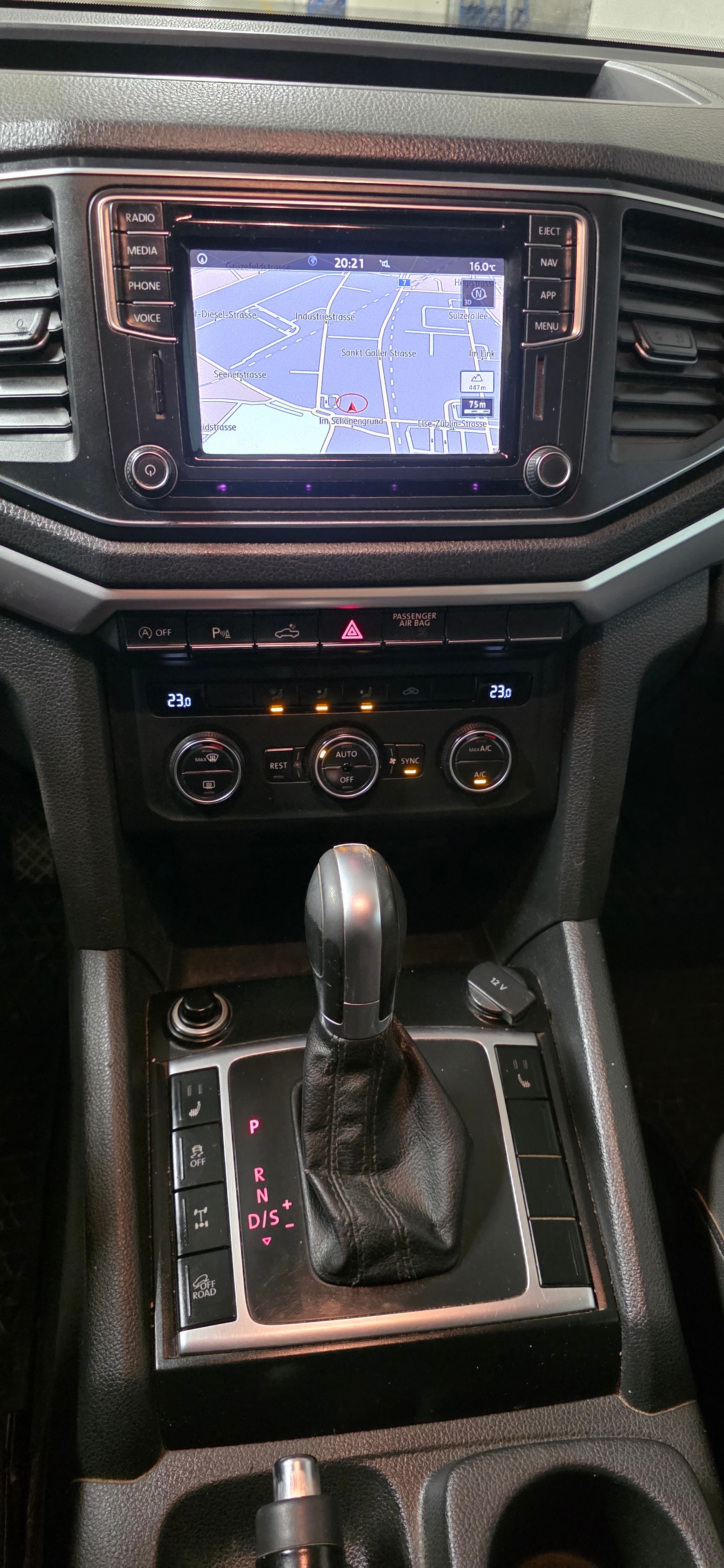 VW Amarok 3.0TDI Liberty 4Motion Automatic-image-12