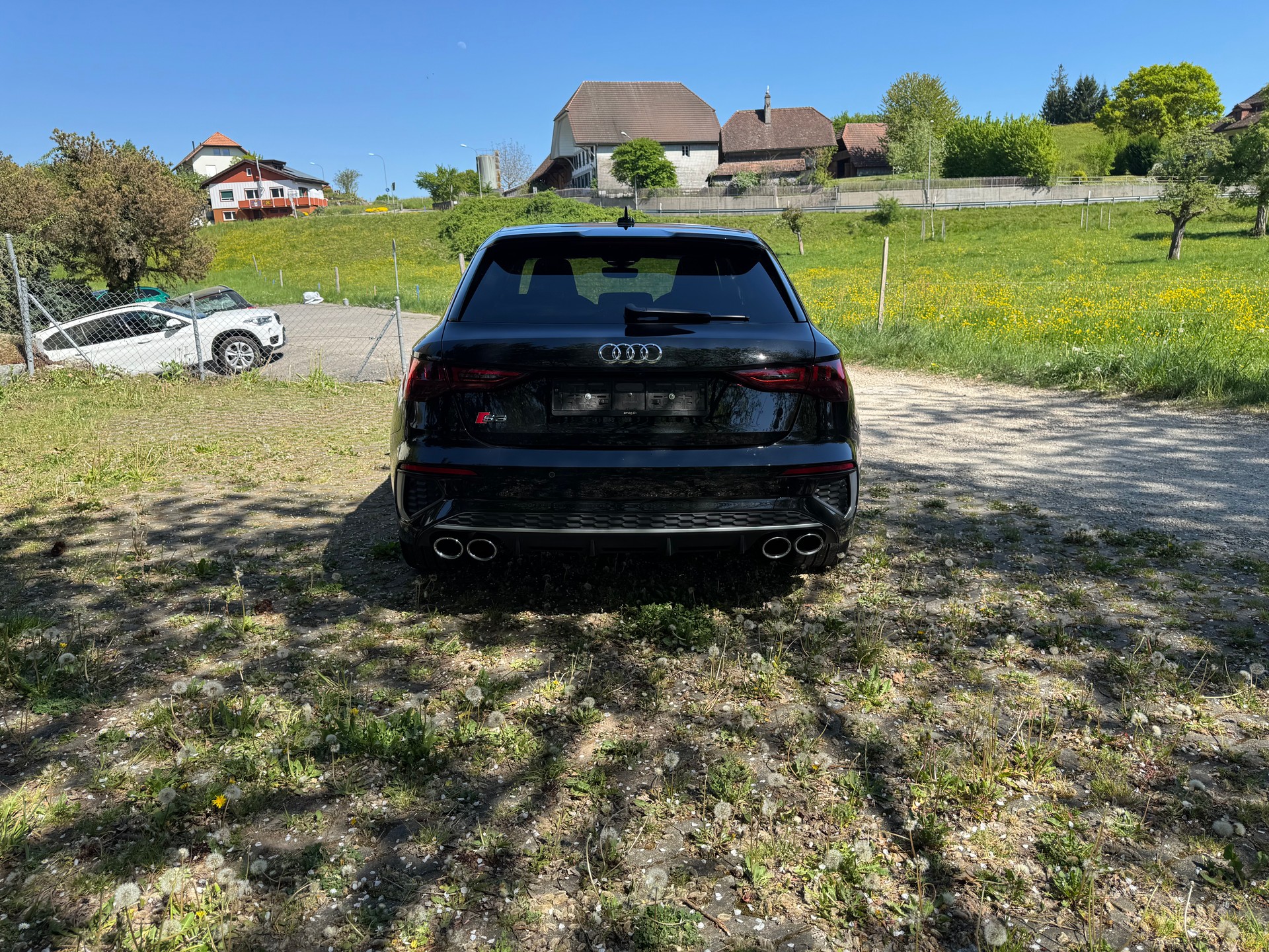 AUDI S3 Sportback 2.0 TFSI quattro S-tronic-showroom-element-2