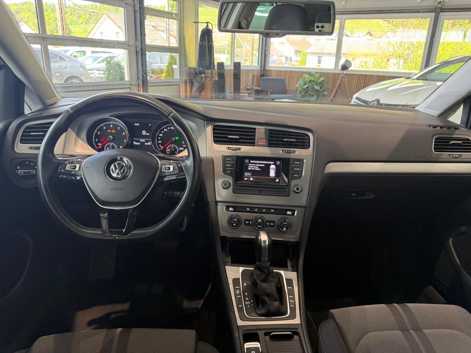 VW Golf 1.2 TSI Comfortline DSG-image-11