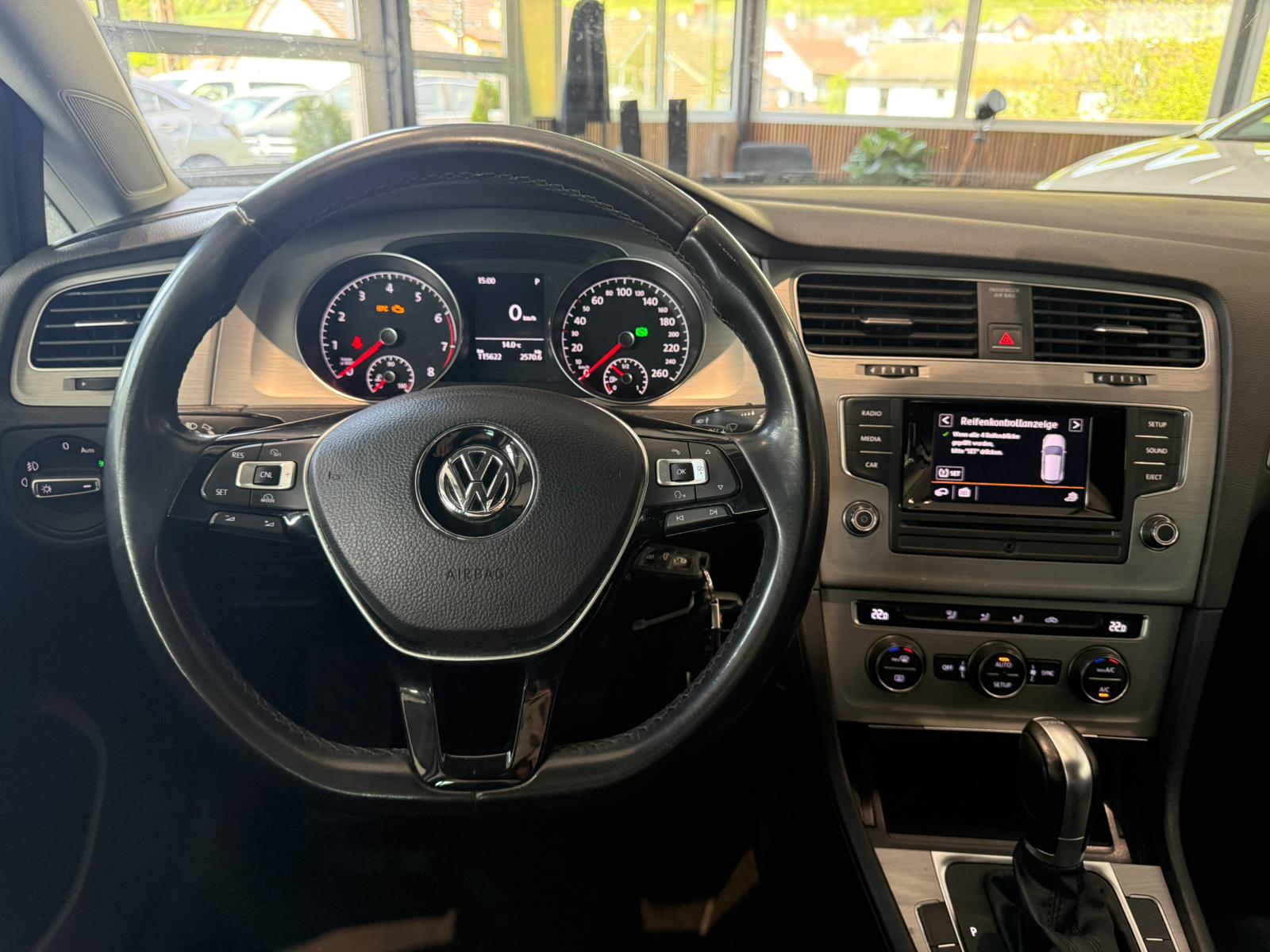 VW Golf 1.2 TSI Comfortline DSG-image-12