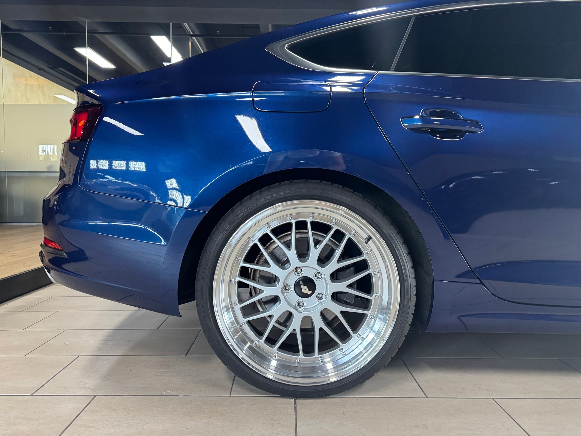 AUDI A5 Sportback 2.0 TFSI Sport S-tronic-image-8
