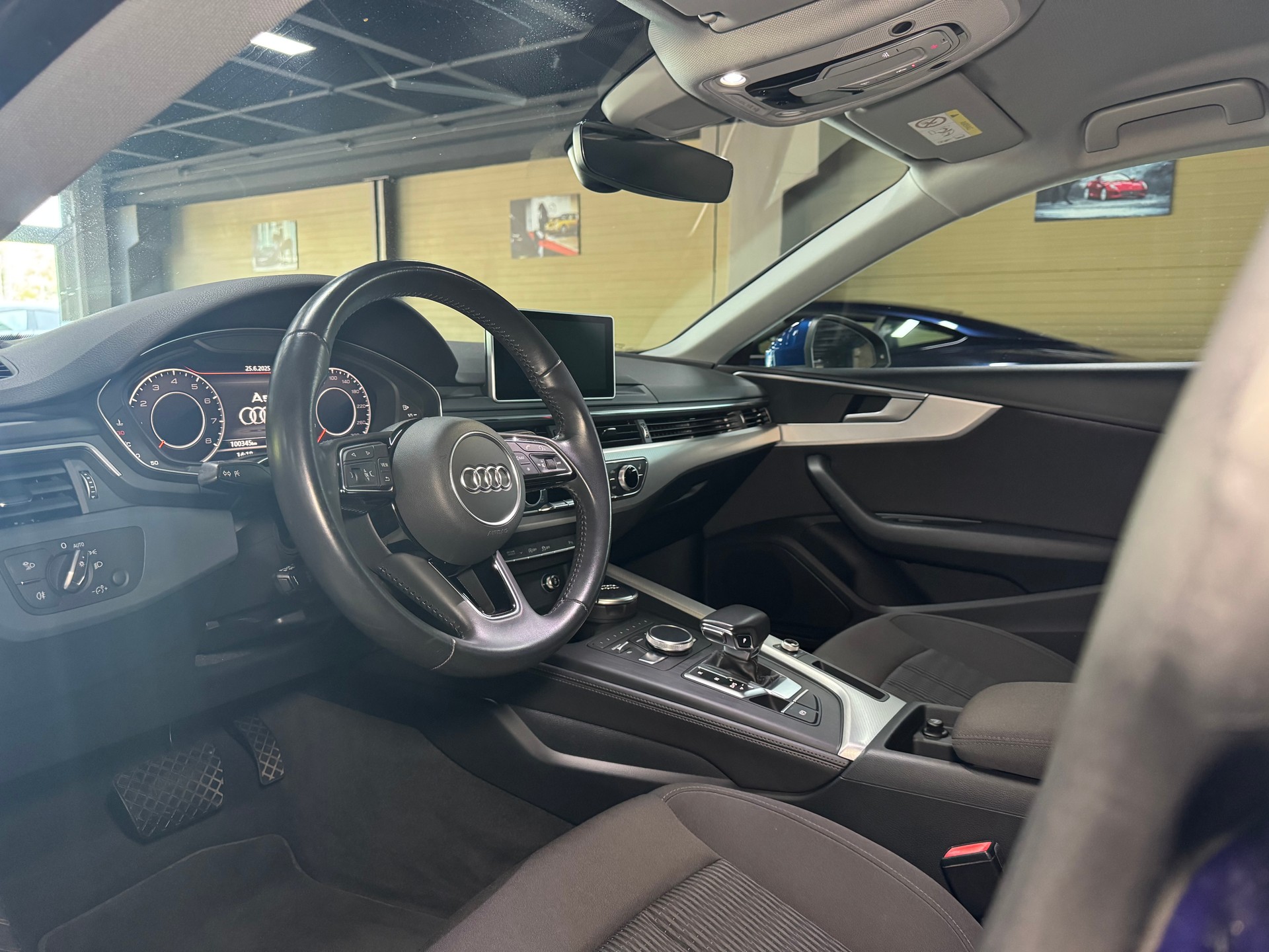 AUDI A5 Sportback 2.0 TFSI Sport S-tronic-image-9