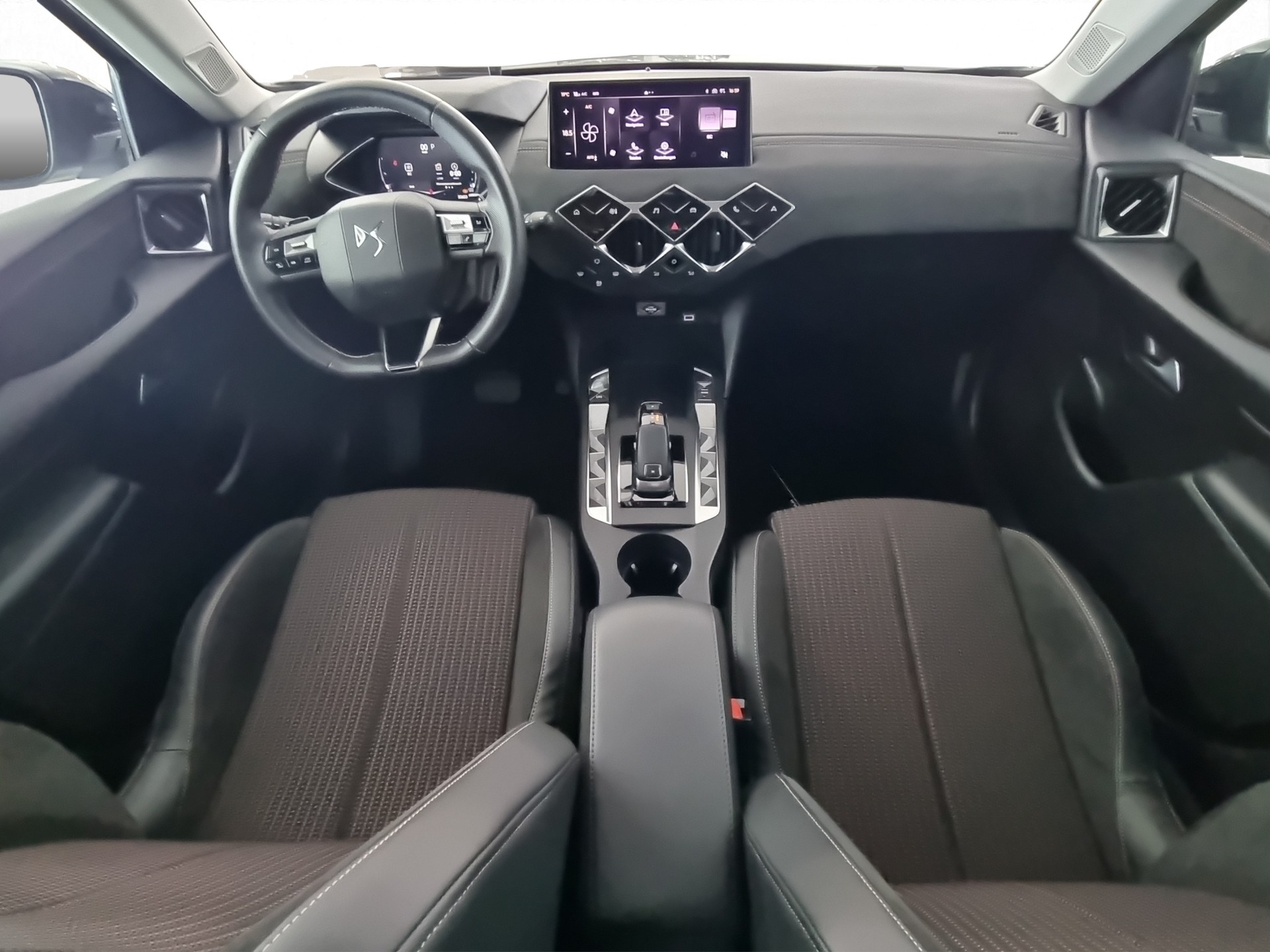 DS AUTOMOBILES DS3 Performance Line 1.2-image-7