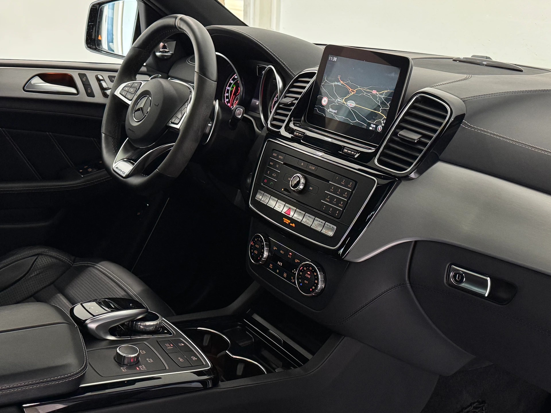 MERCEDES-BENZ GLE Coupé 63 S AMG 4Matic Speedshift-image-12