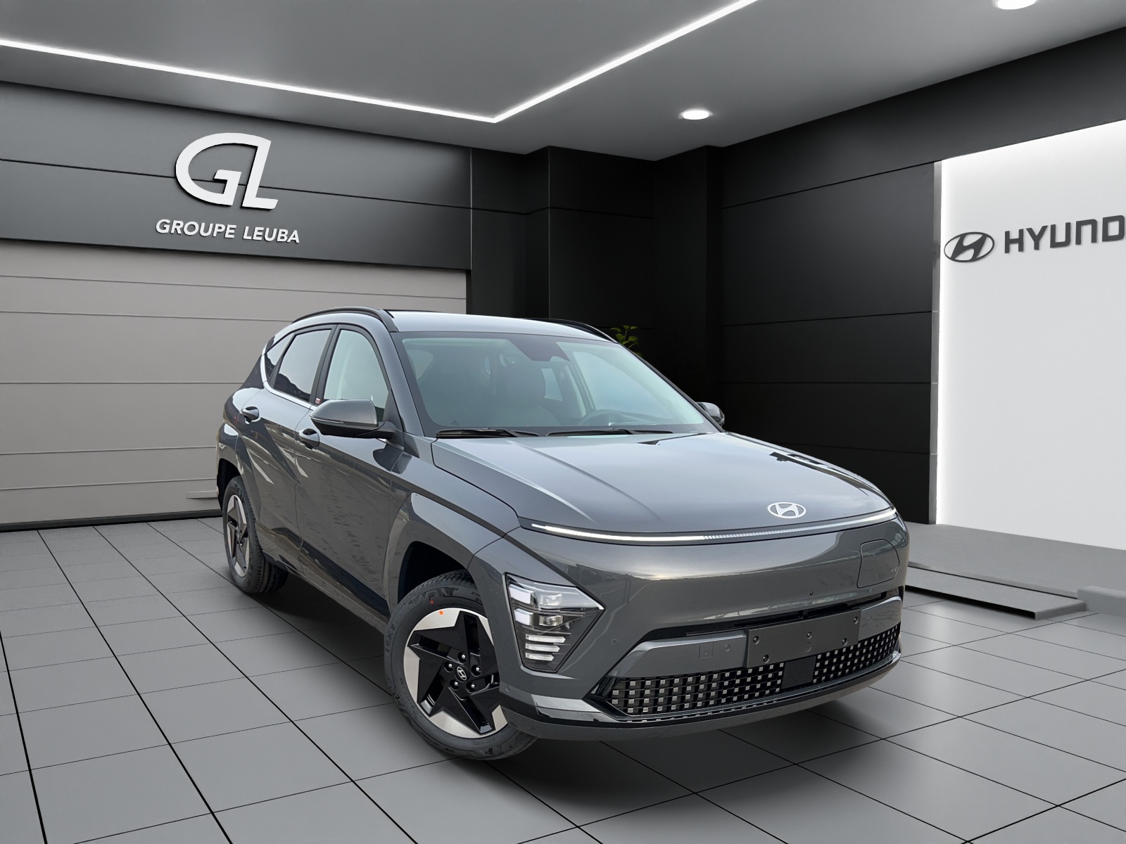 HYUNDAI Kona EV 65.4 kWh Amplia-image-0