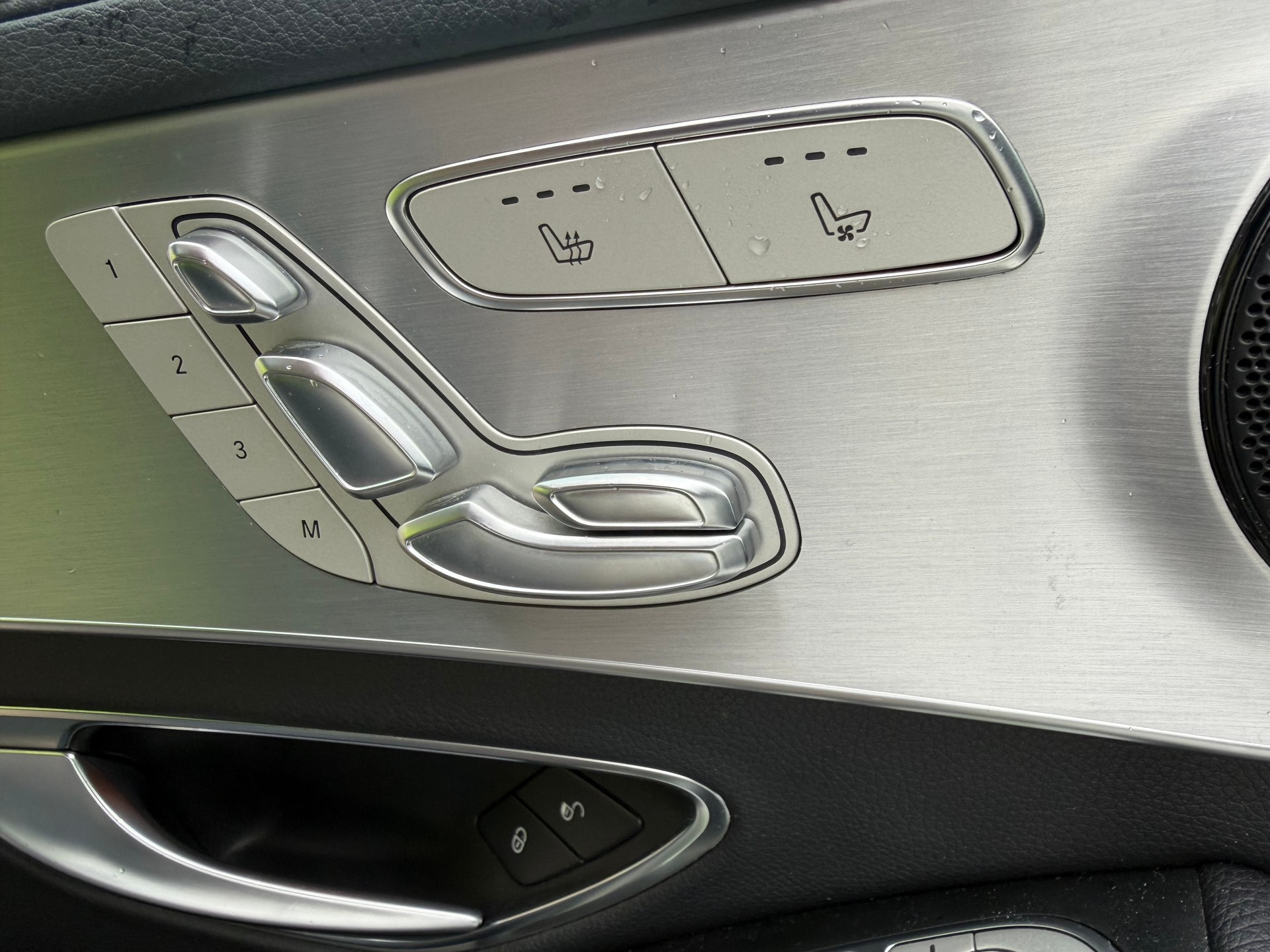 MERCEDES-BENZ C 450 AMG 4Matic 7G-Tronic-image-11