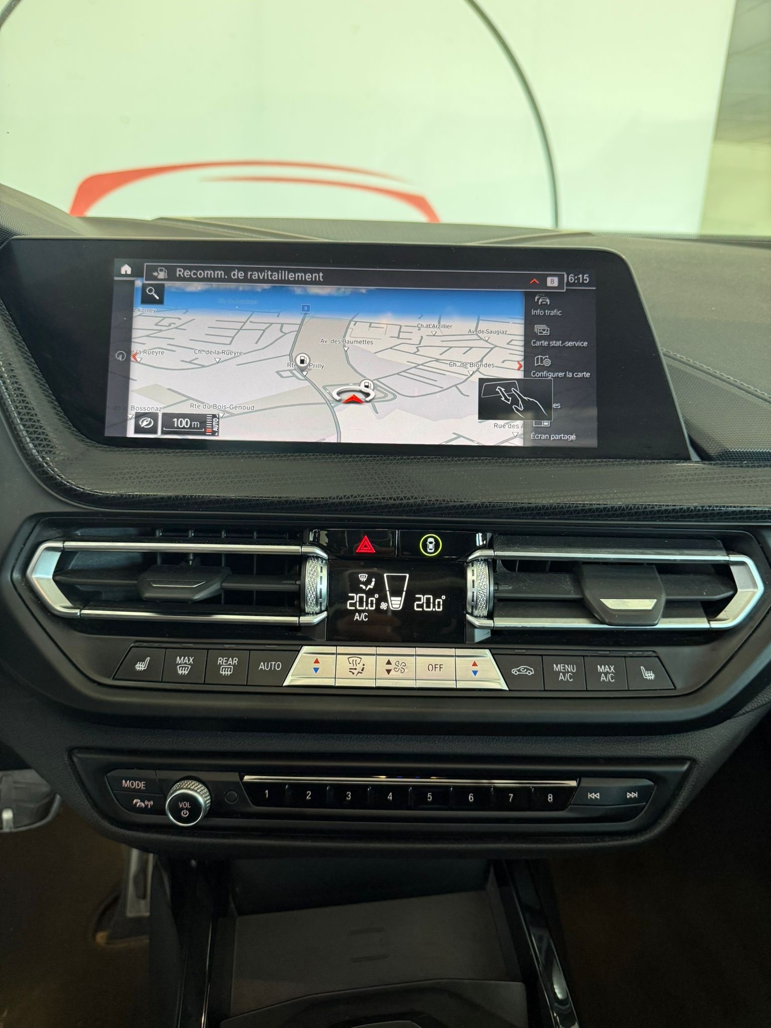 BMW M135i xDrive Steptronic-image-19