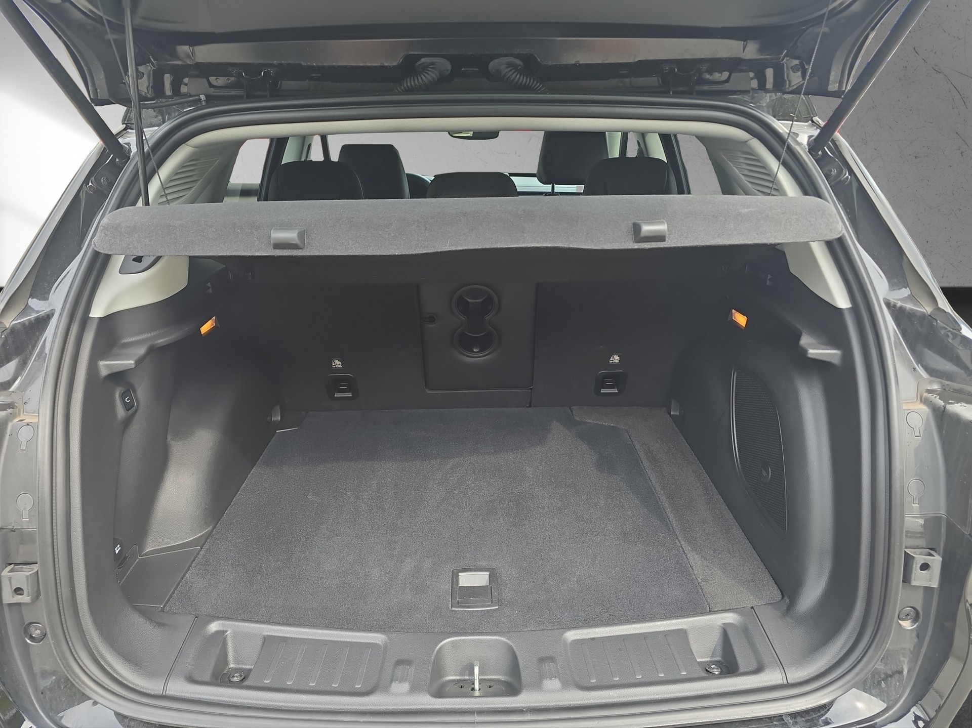JEEP Compass 1.3 T PHEV S AWD-image-8