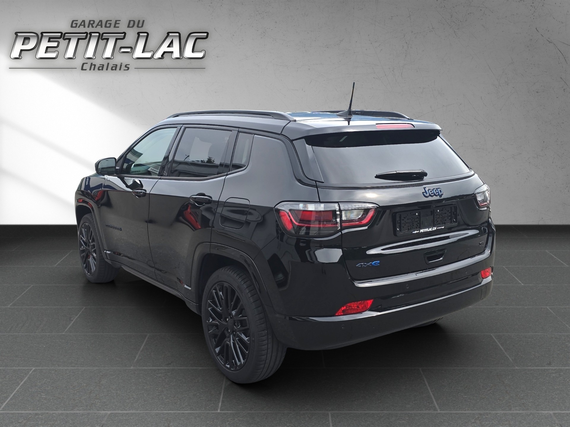 JEEP Compass 1.3 T PHEV S AWD-image-5