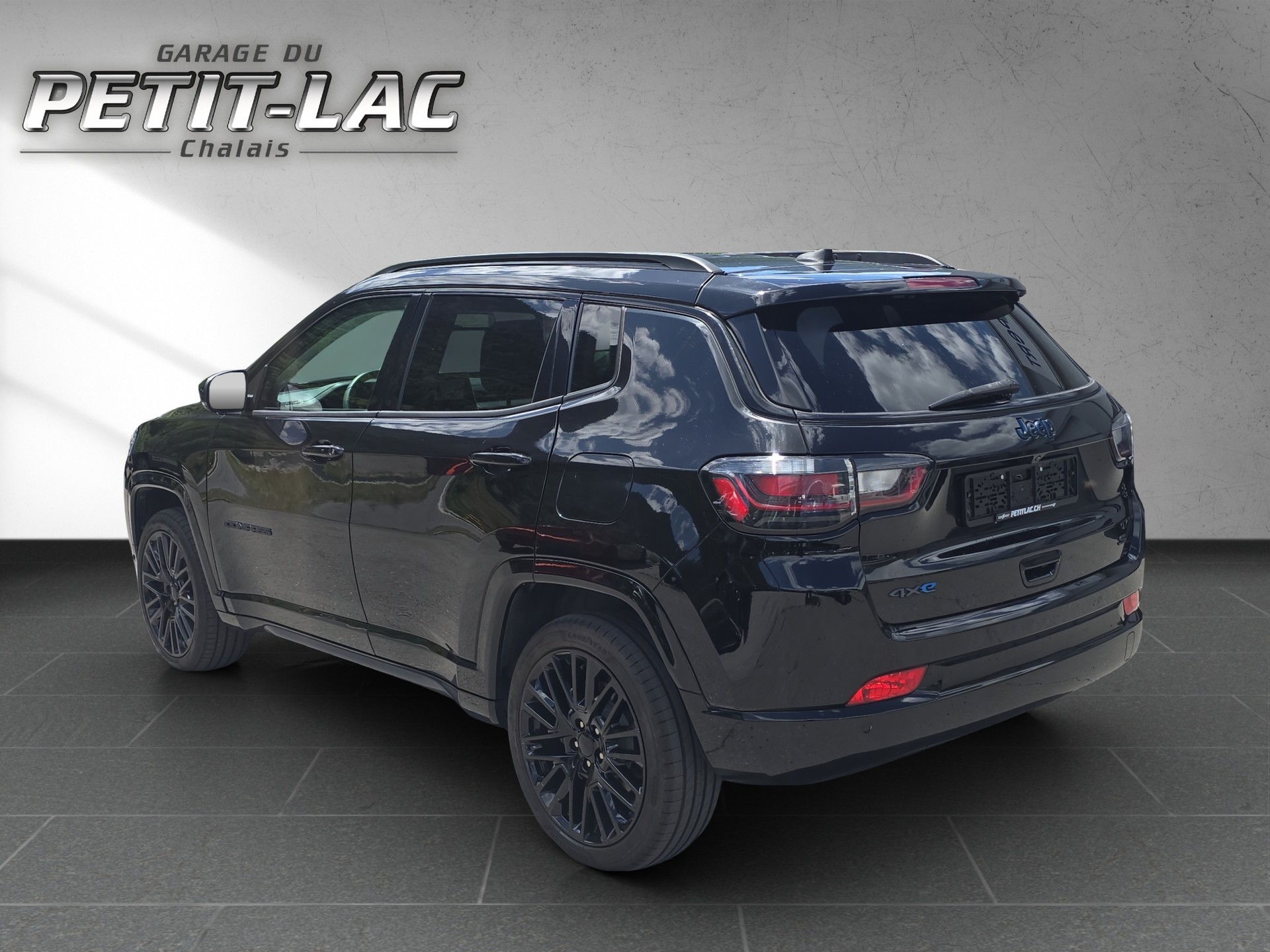 JEEP Compass 1.3 T PHEV S AWD-image-5