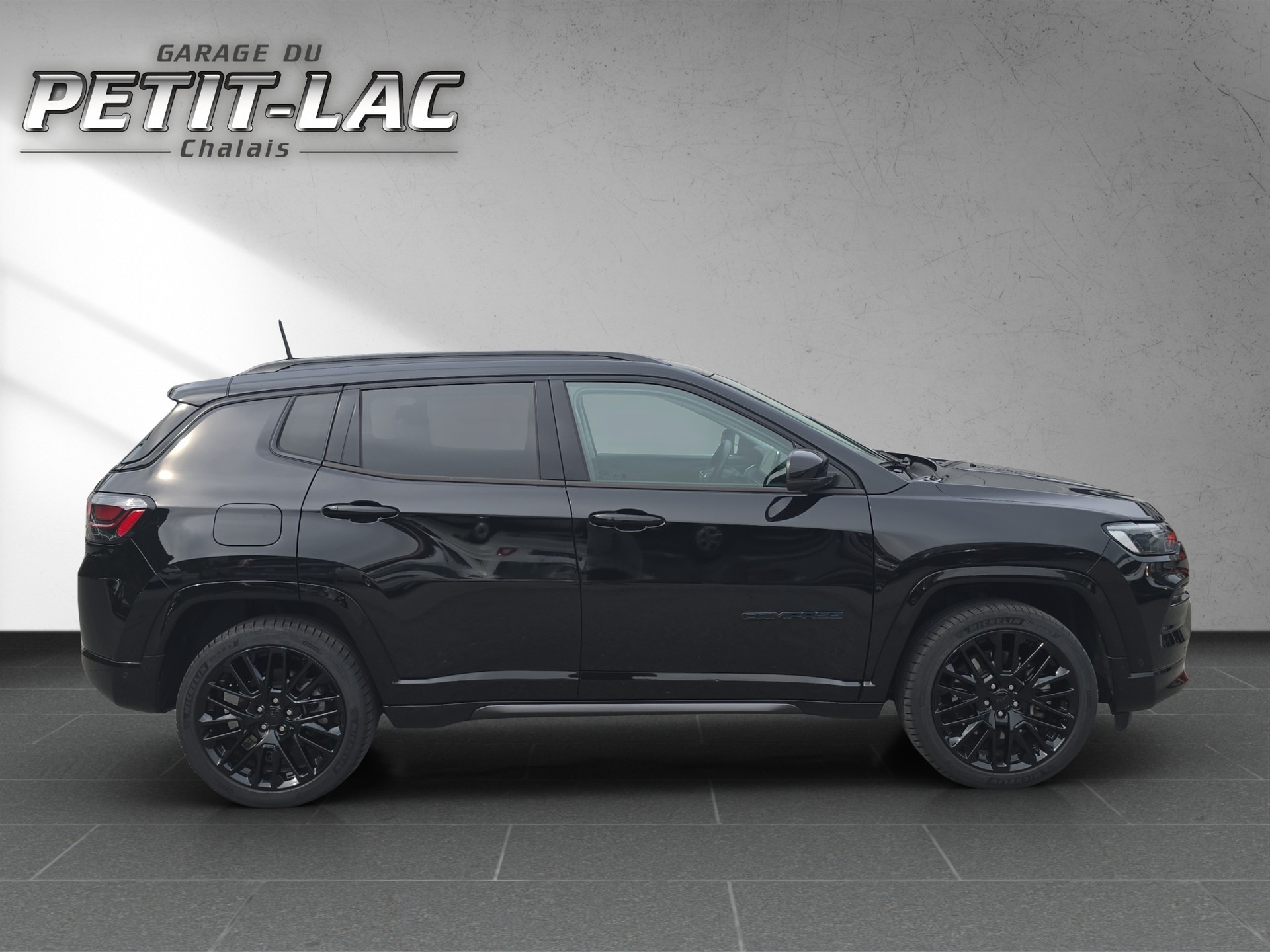 JEEP Compass 1.3 T PHEV S AWD-image-2