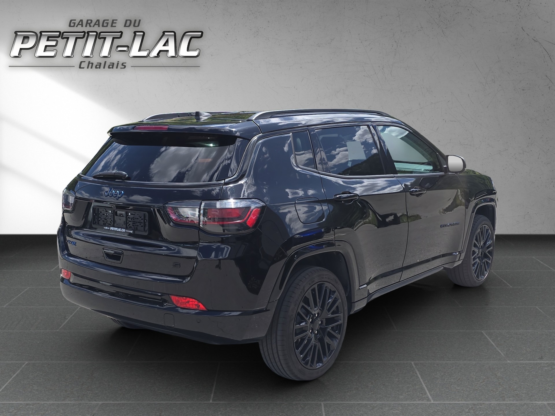 JEEP Compass 1.3 T PHEV S AWD-image-3