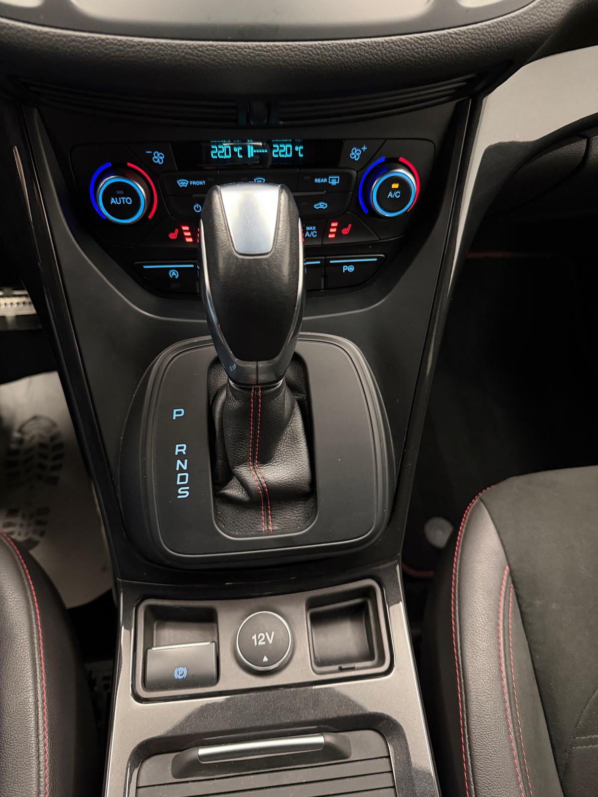 FORD Kuga 2.0 TDCi ST Line High 4WD PowerShift-image-16
