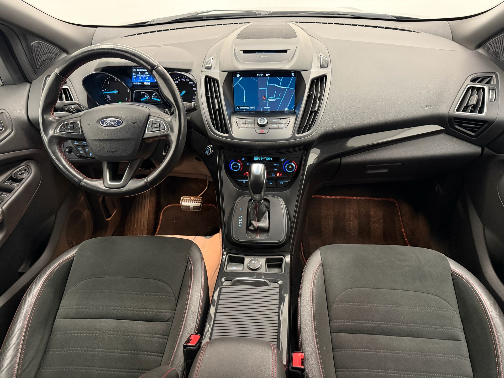 FORD Kuga 2.0 TDCi ST Line High 4WD PowerShift-image-11