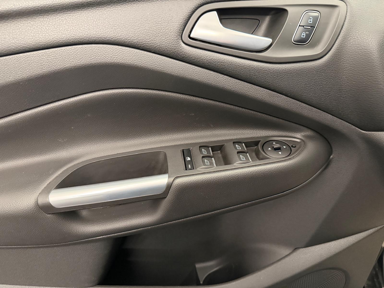 FORD Kuga 2.0 TDCi ST Line High 4WD PowerShift-image-13