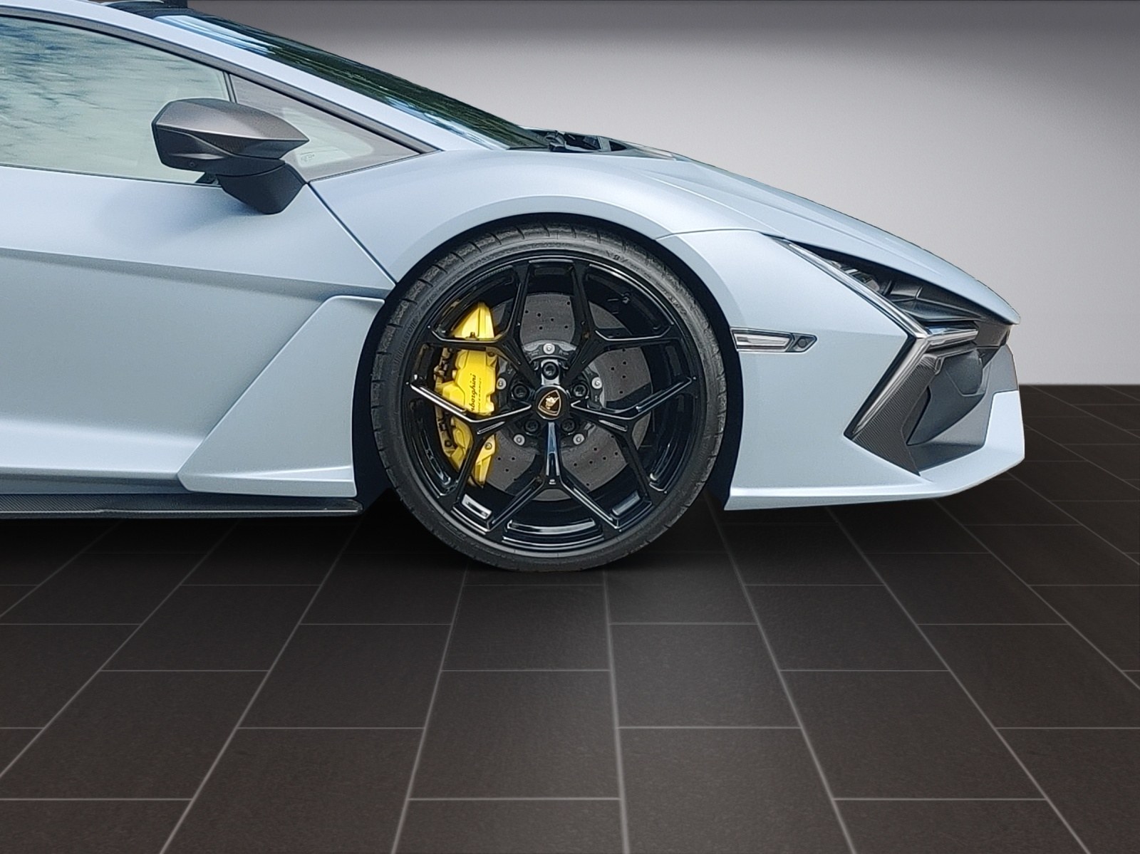 LAMBORGHINI Revuelto 2025-image-8