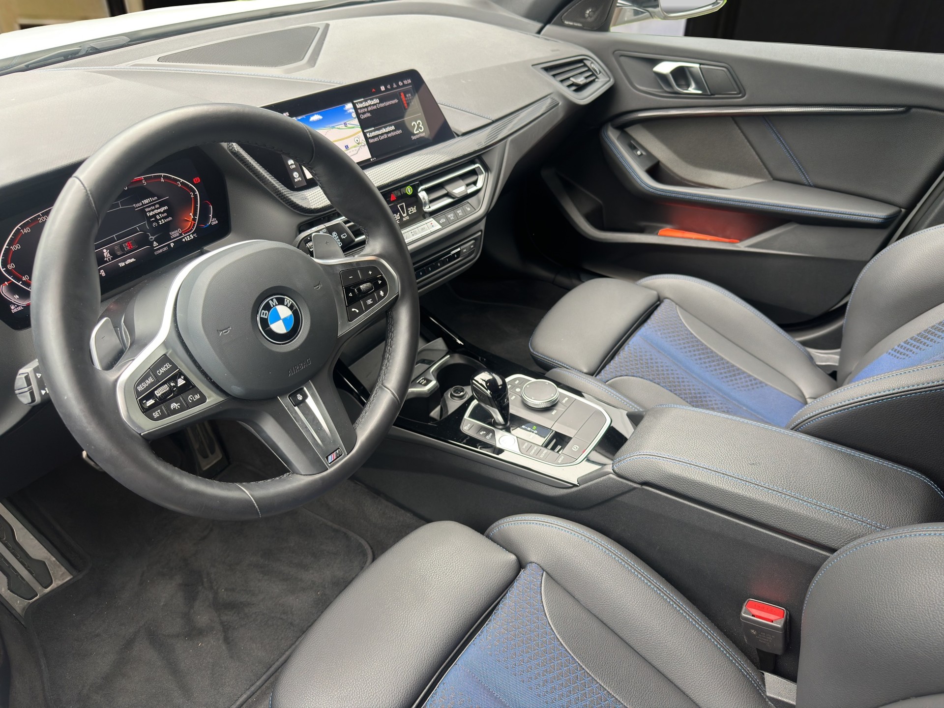 BMW 118d Pure M Sport-image-8
