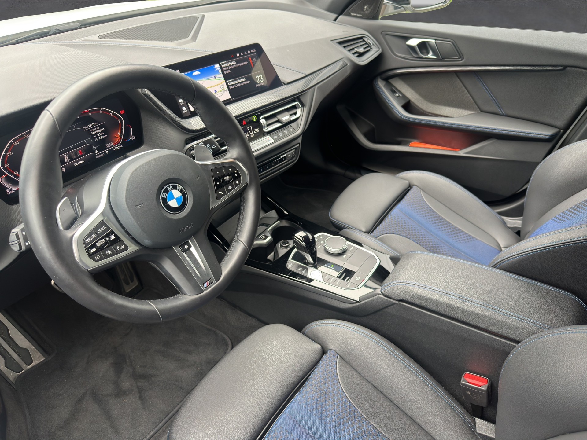 BMW 118d Pure M Sport-image-8