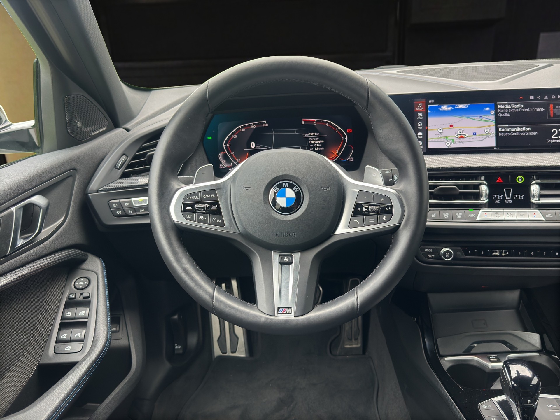 BMW 118d Pure M Sport-image-11