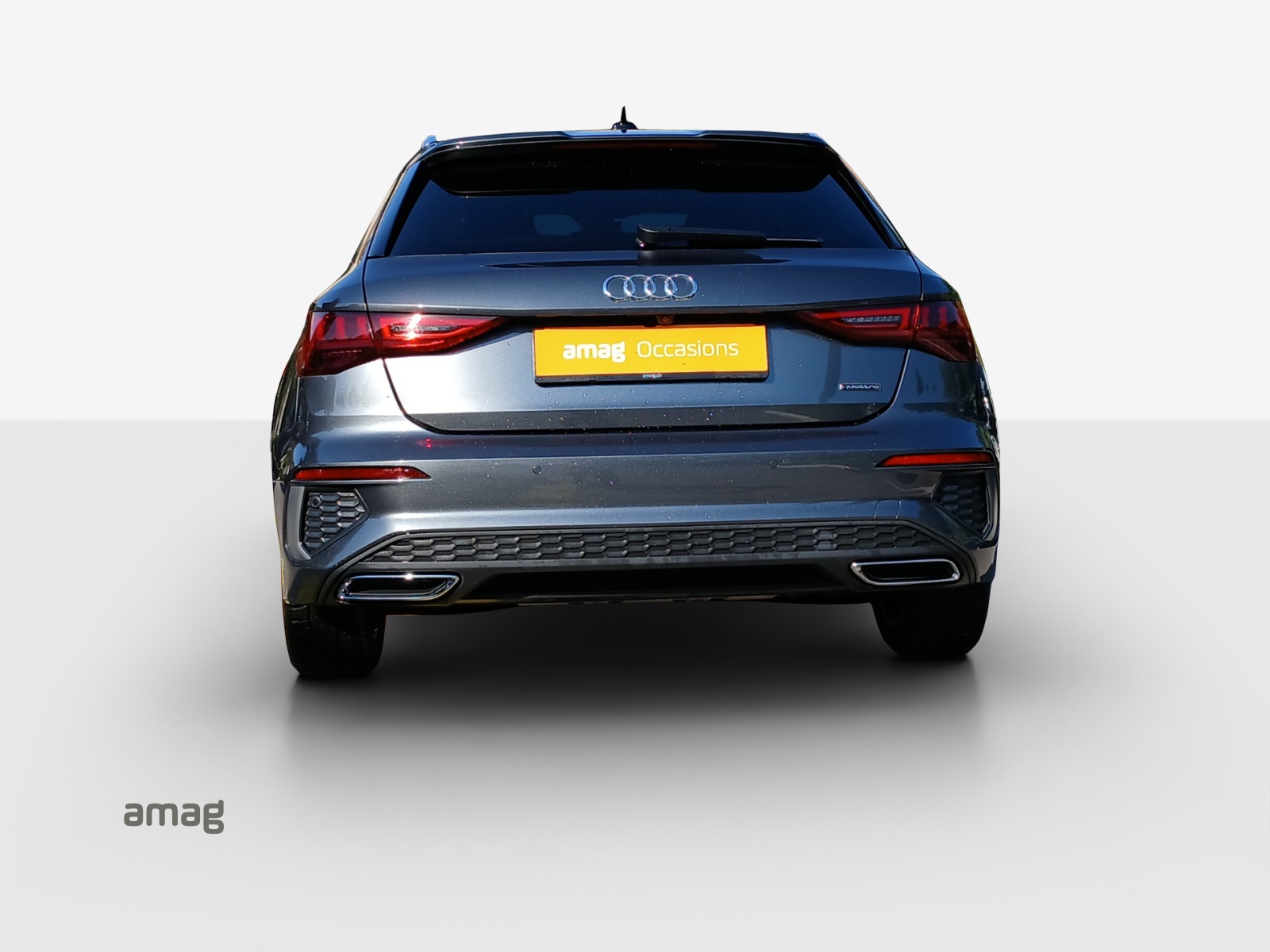 AUDI A3 Sportback 40 TFSI S line quattro S-tronic-image-3