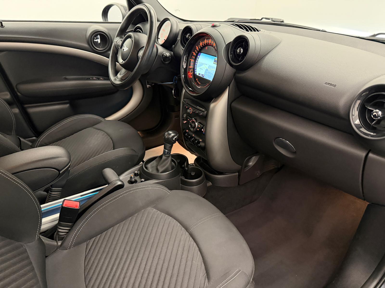 MINI Countryman Cooper ALL4 Steptronic-image-9