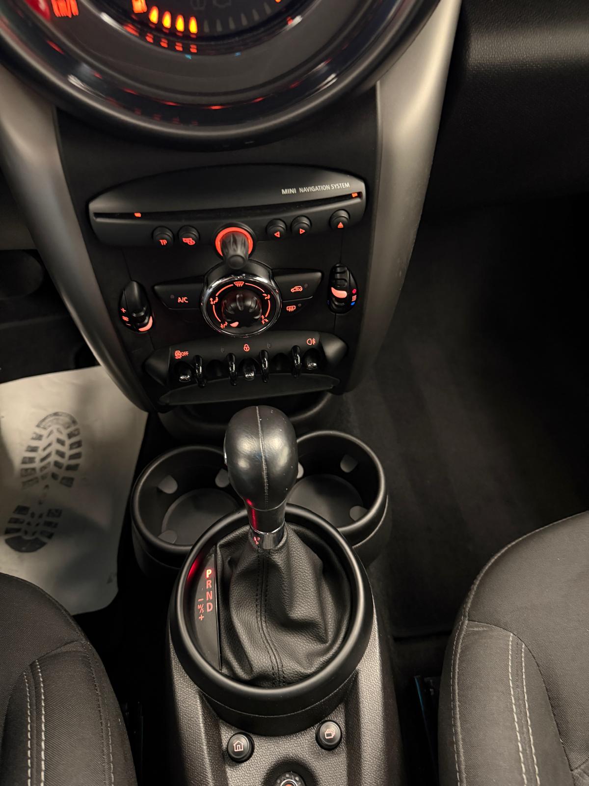 MINI Countryman Cooper ALL4 Steptronic-image-14