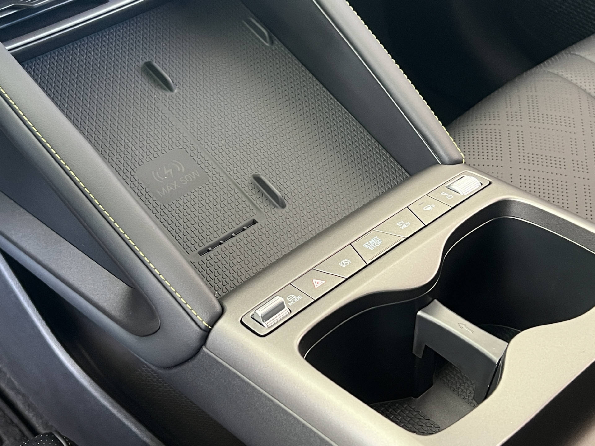 BYD Atto 2 DM-i Boost-image-16