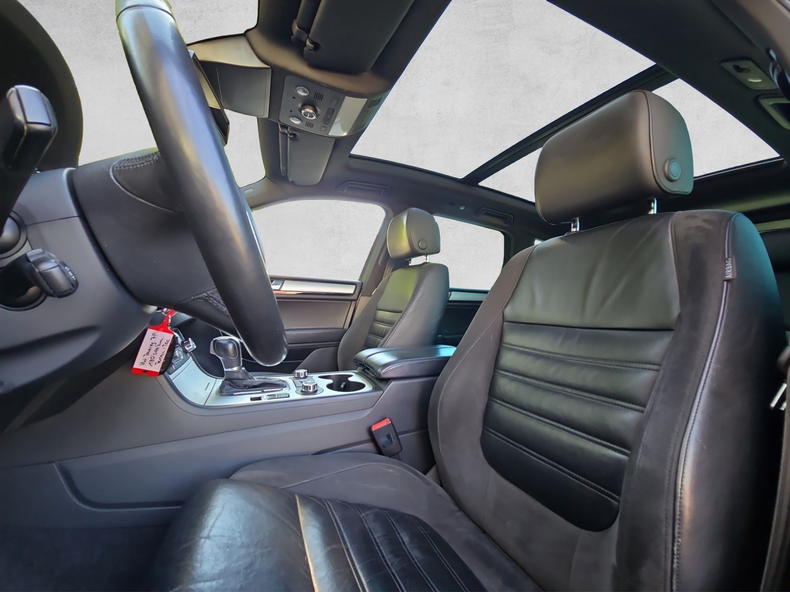 VW Touareg 3.0 TDI Terrain Tech R-Line (Mit Sperren!)-image-10