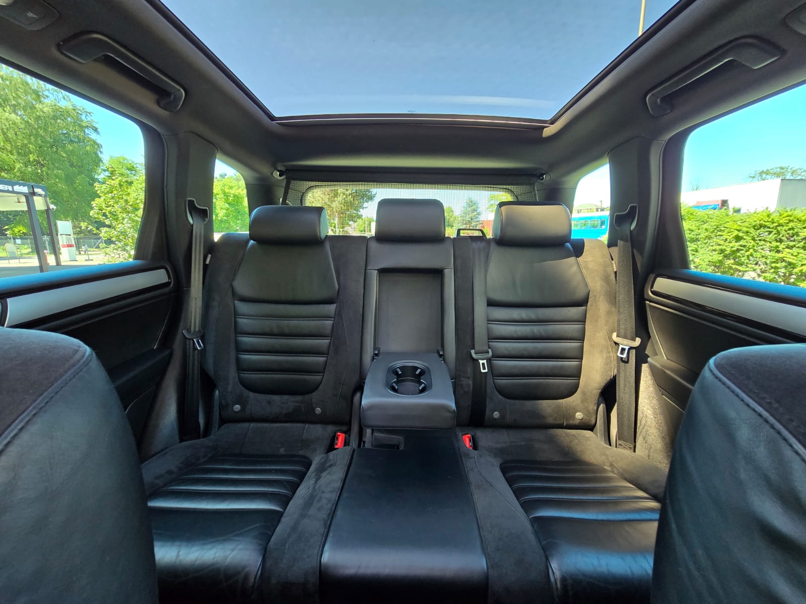 VW Touareg 3.0 TDI Terrain Tech R-Line (Mit Sperren!)-image-14