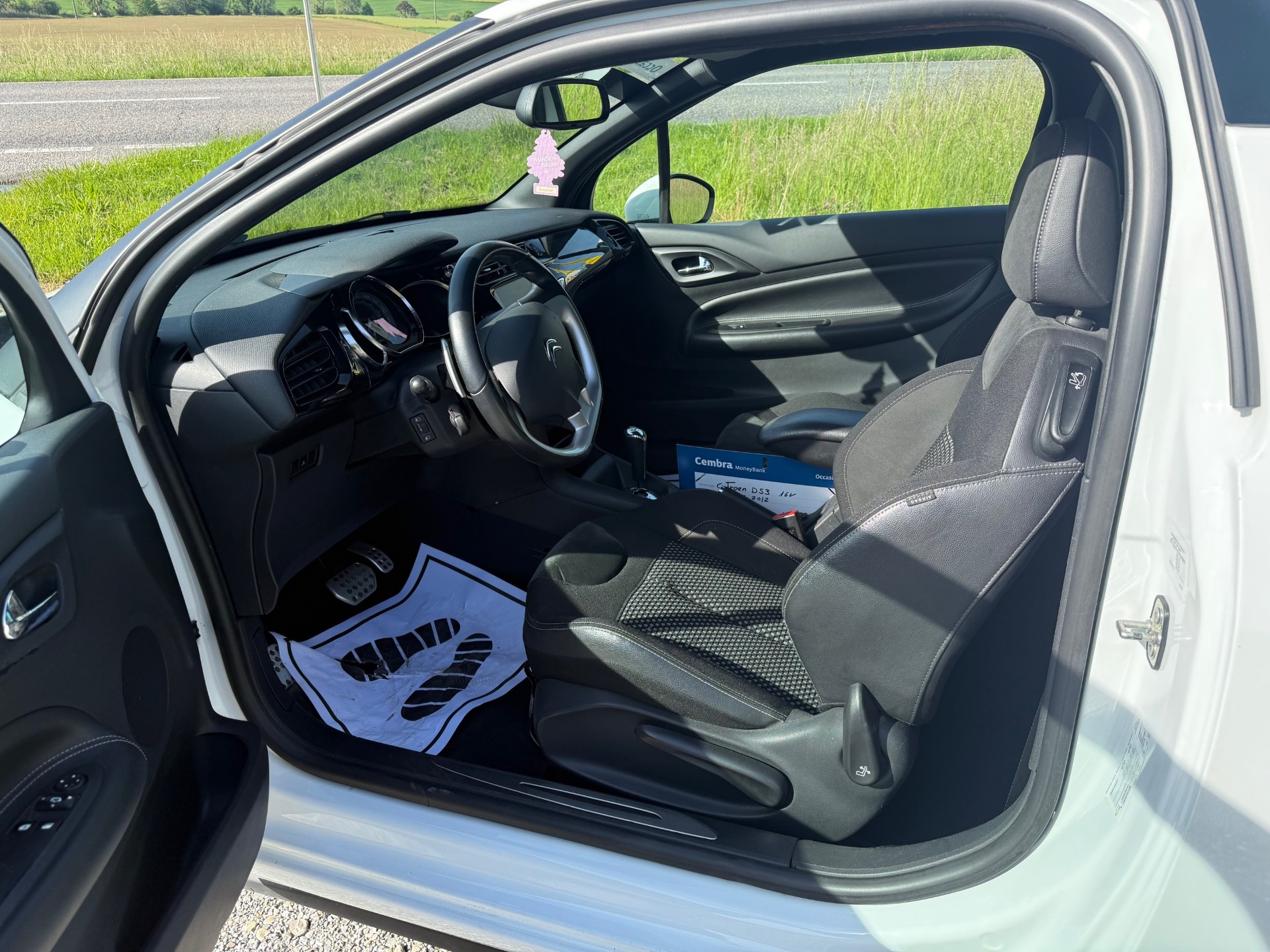 DS AUTOMOBILES DS3 1.4 VTi Chic EGS5-image-8