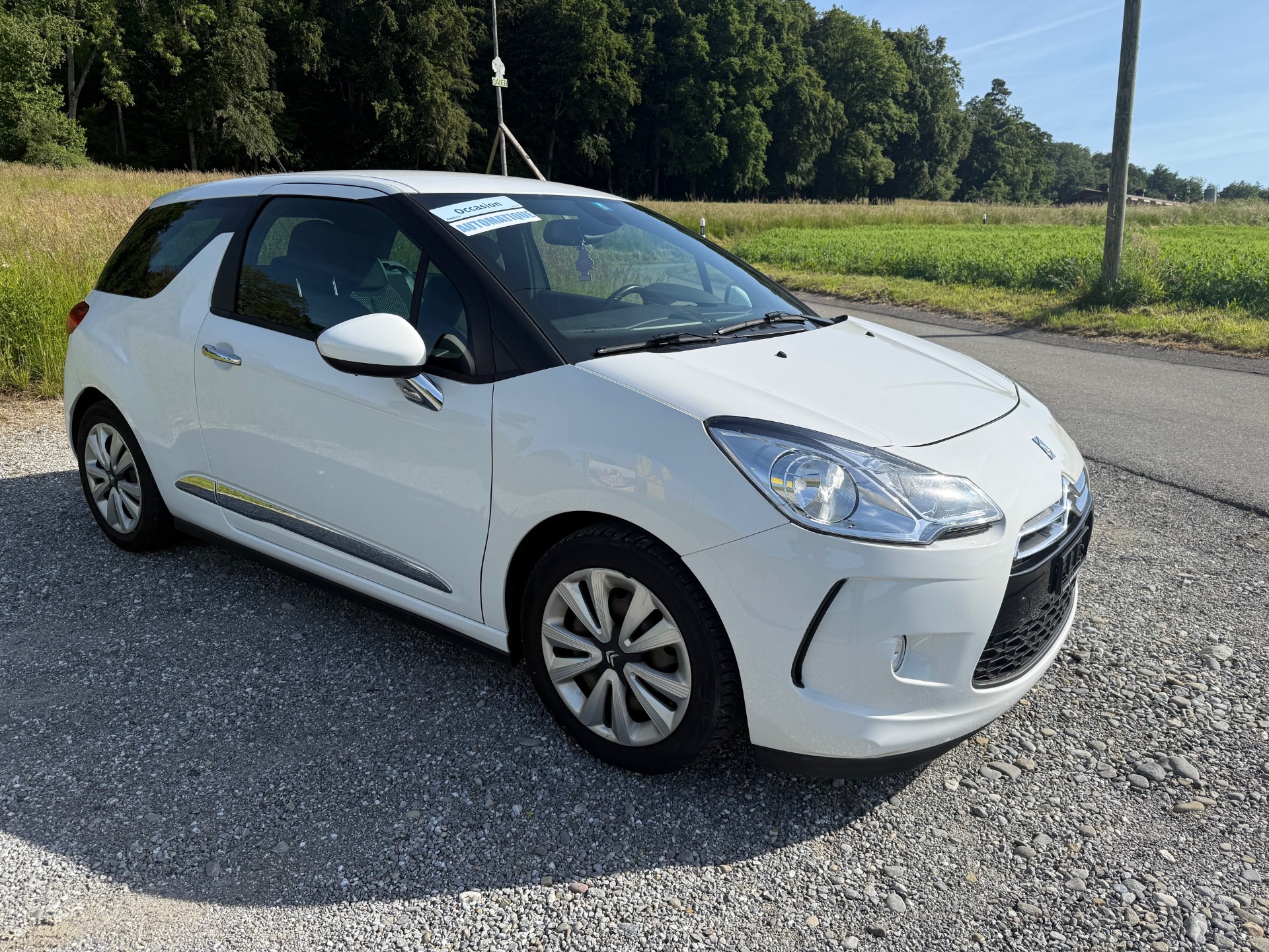 DS AUTOMOBILES DS3 1.4 VTi Chic EGS5-image-0