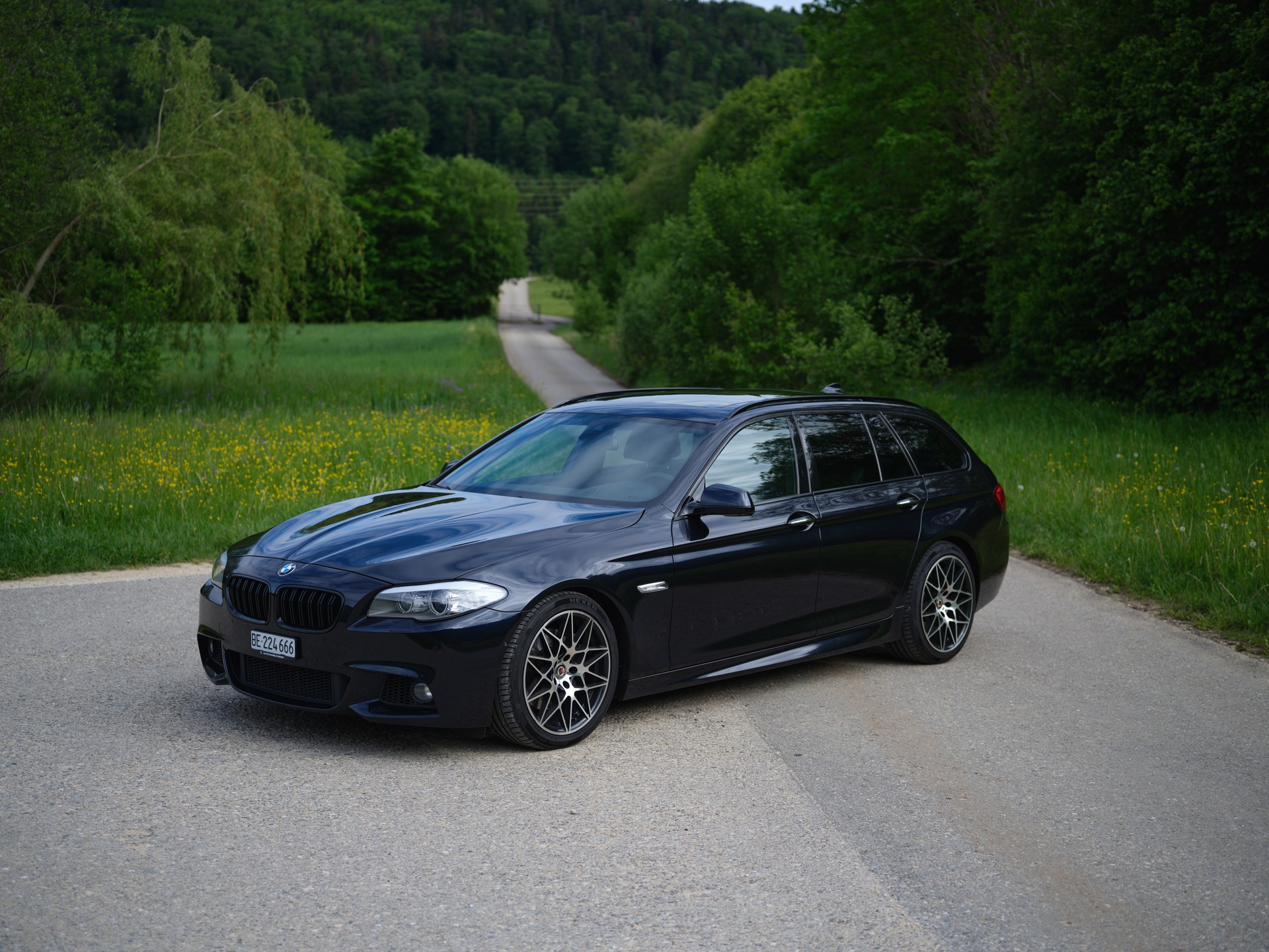 BMW 535d xDrive-image-1