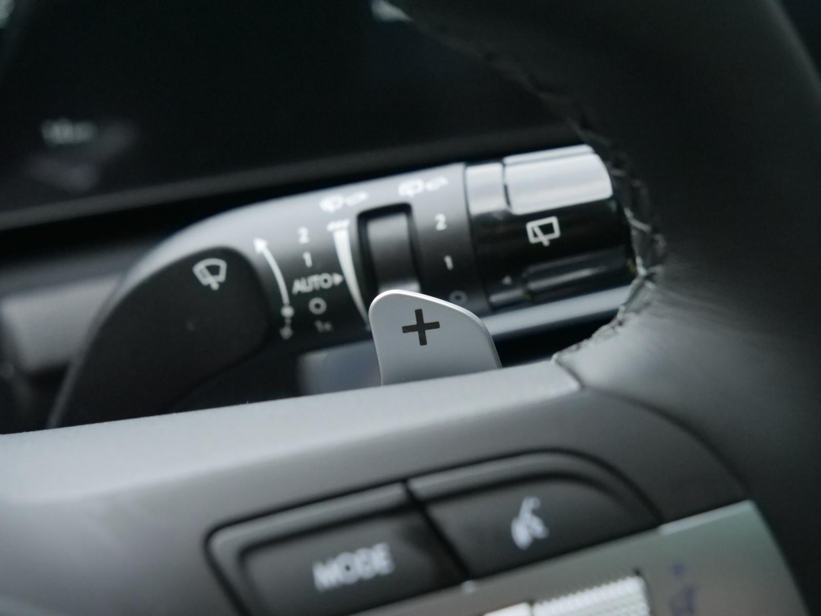 HYUNDAI Tucson 1.6 T-GDi HEV Vertex Swiss Edition 4WD-image-24
