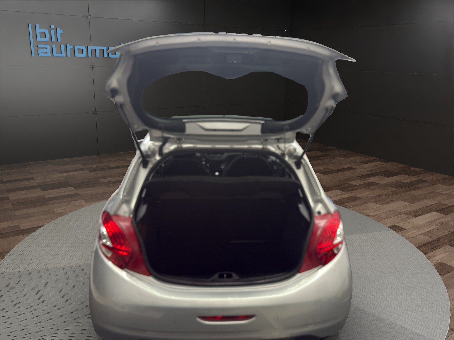 PEUGEOT 208 1.6 VTI Roland Garros Automatik-image-7