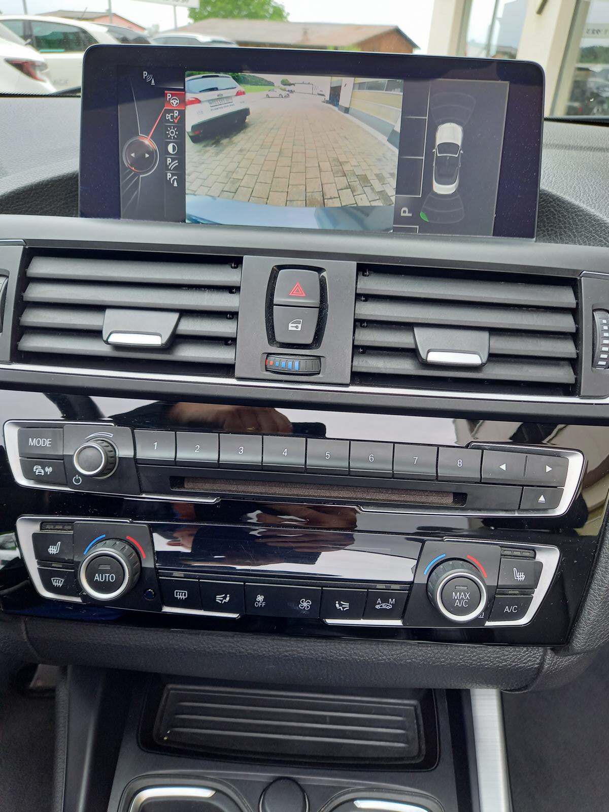 BMW M235i Steptronic-image-8