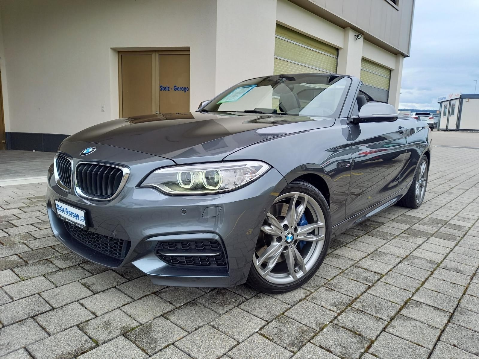 BMW M235i Steptronic-image-0