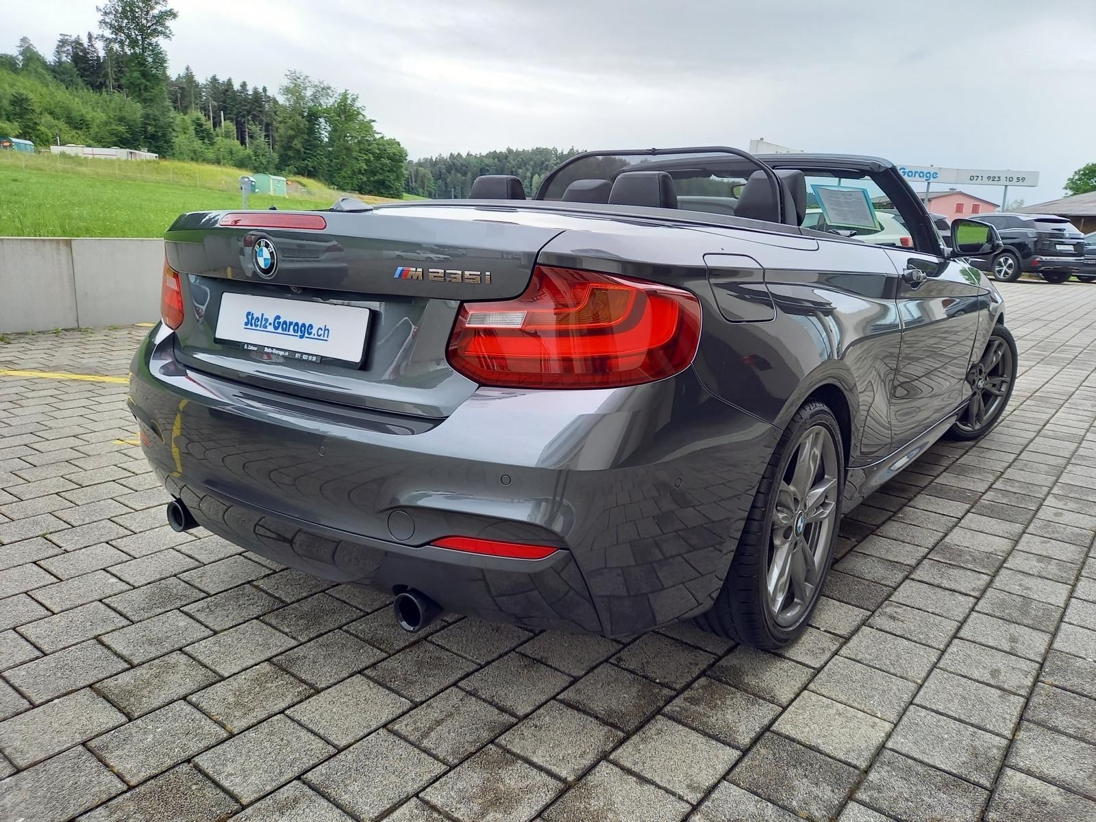 BMW M235i Steptronic-image-1
